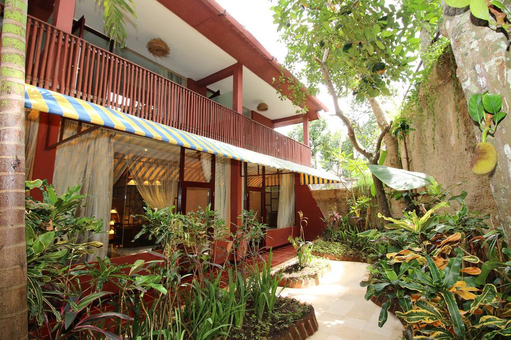 Petit Hotel Bali Убуд Экстерьер фото