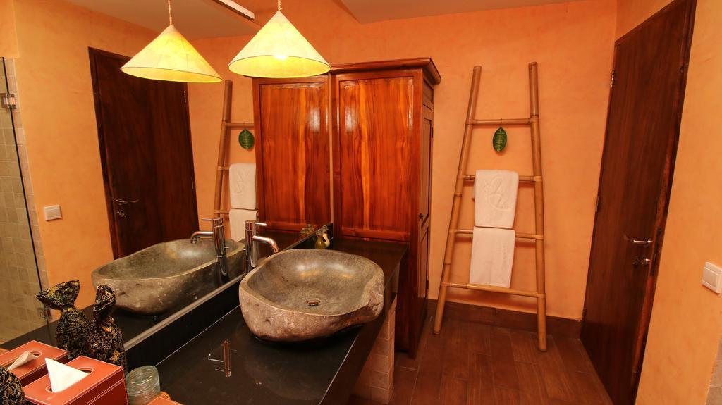 Petit Hotel Bali Убуд Экстерьер фото